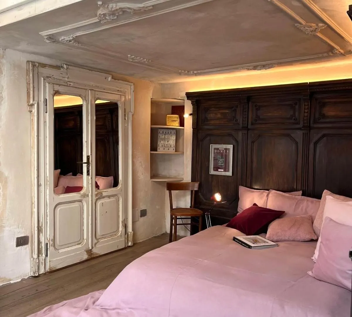 Charming And Design Attic Loft Central Milan In Coolest Area Navigli Ticinese Italy